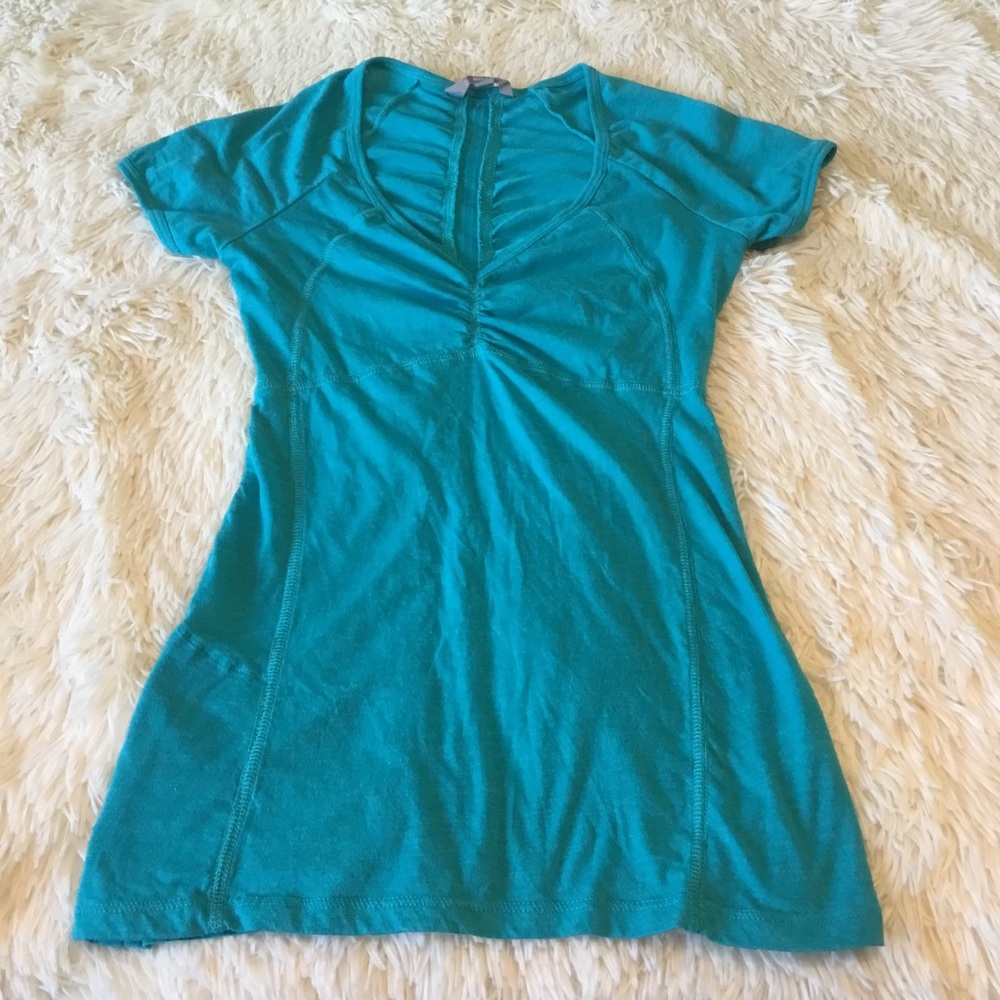 Athleta Aqua Short Sleeve Top.‎ SIZE XXS